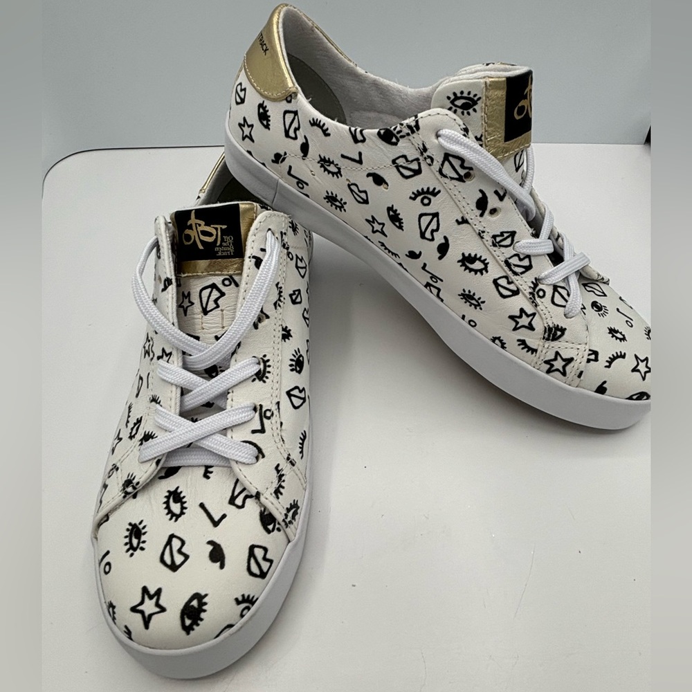 OTBT Leather Evil Eye Athletic Shoes Size 8
